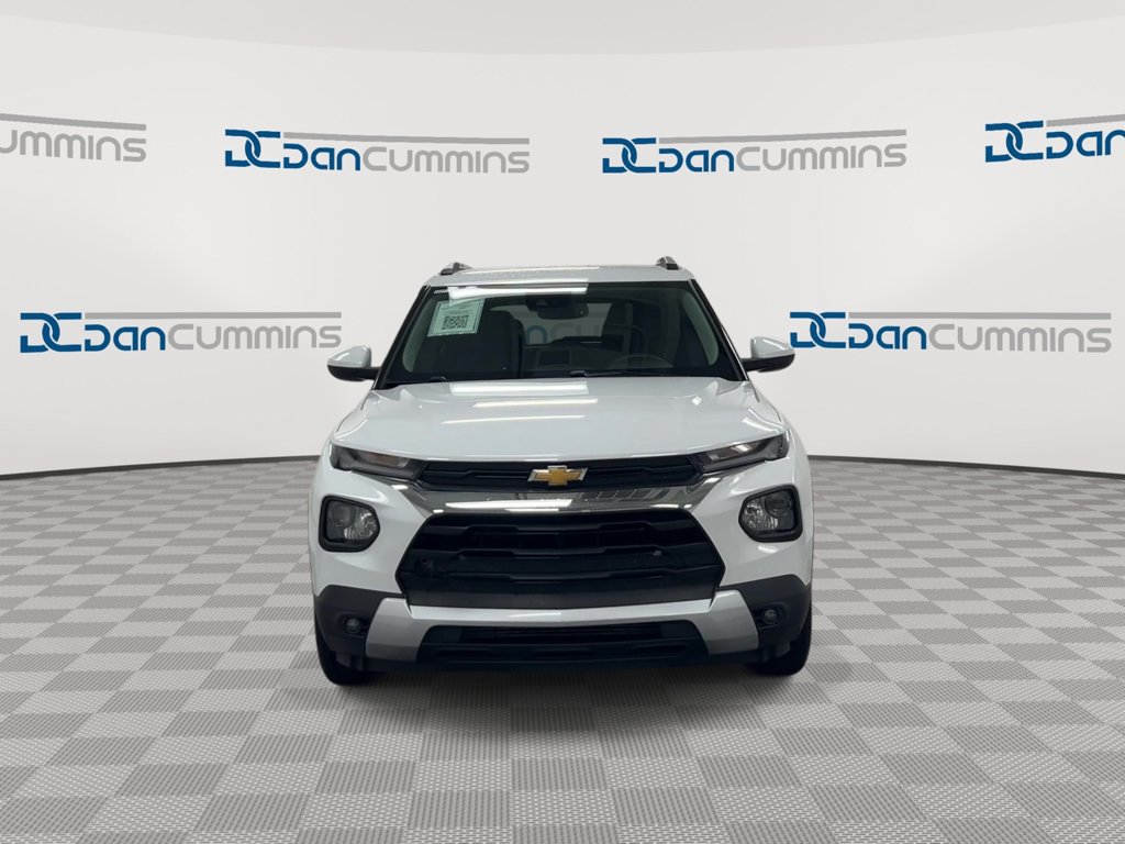 Used 2023 Chevrolet TrailBlazer LT FWD image 3