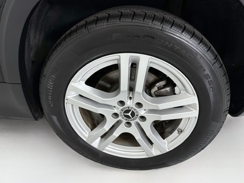 Used 2023 Mercedes-Benz GLB 250 image 30