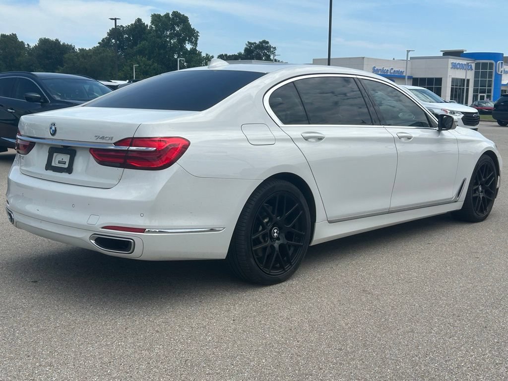 Used 2018 BMW 740i RWD image 5