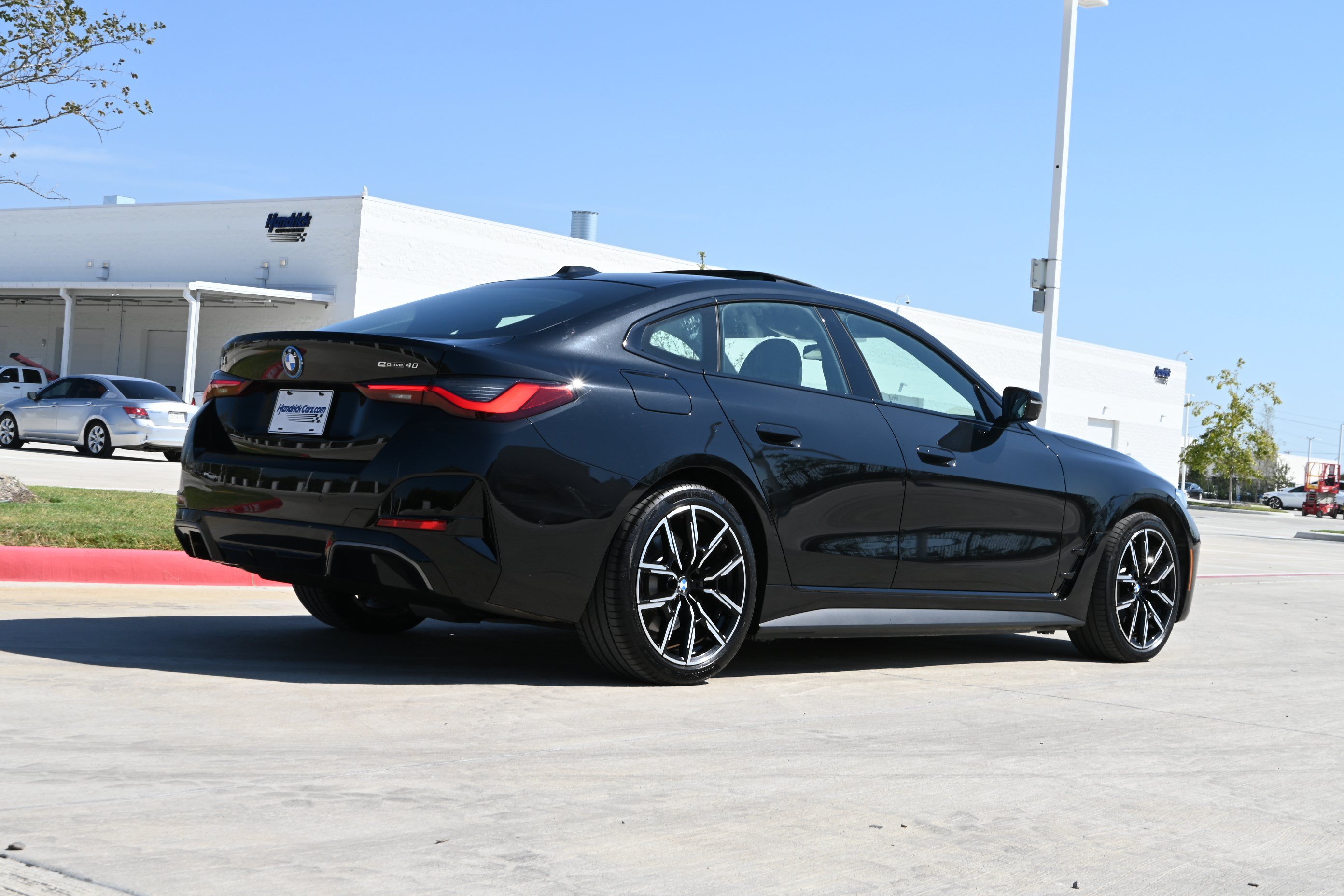 Certified 2025 BMW i4 eDrive40 RWD image 9