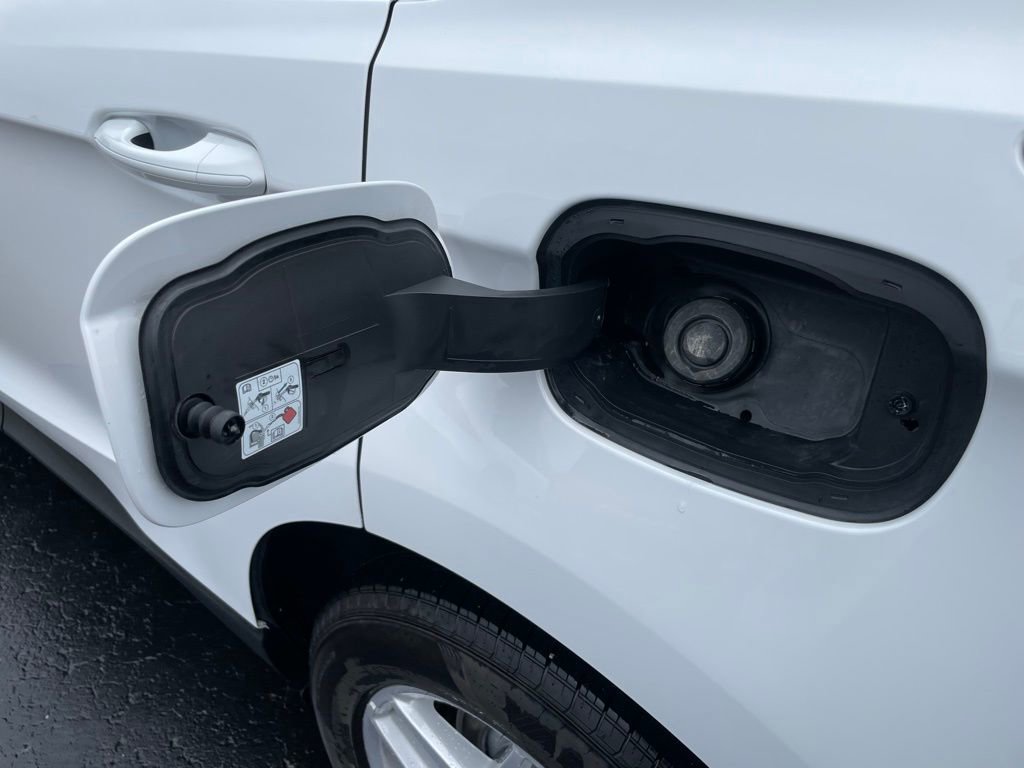 Used 2023 Ford Edge SEL image 56