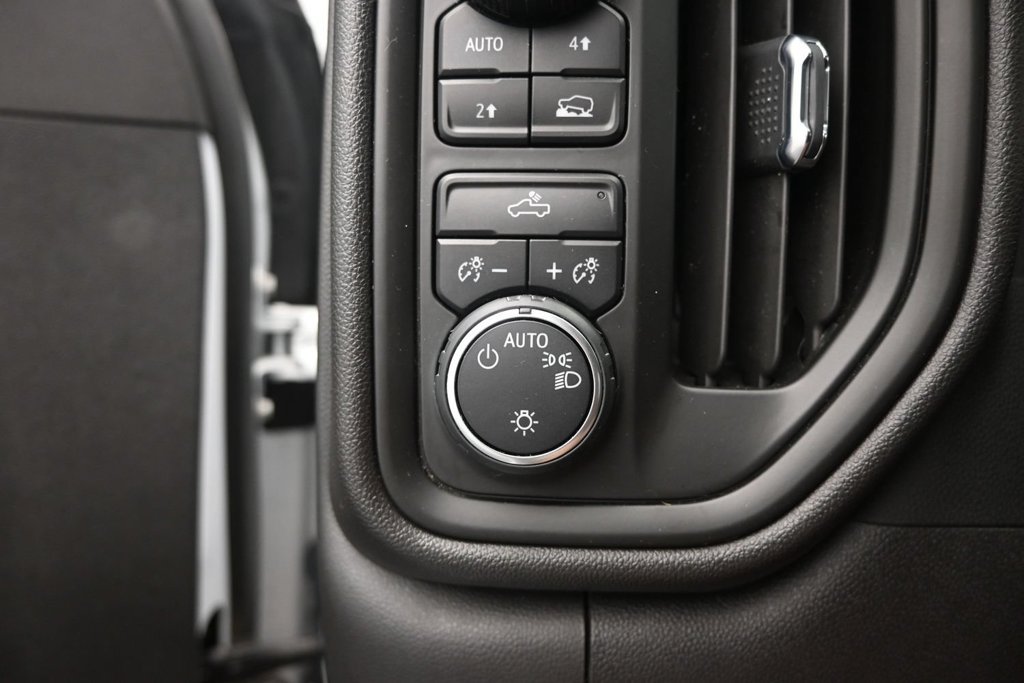 Used 2023 Chevrolet Silverado 1500 Custom w/ LPO, Dark Essentials Package AWD/4WD image 34