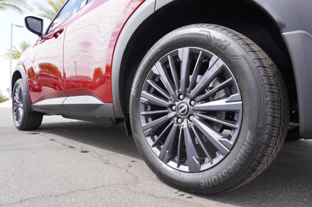 New 2026 Nissan Pathfinder SL w/ SL Premium Package FWD image 6