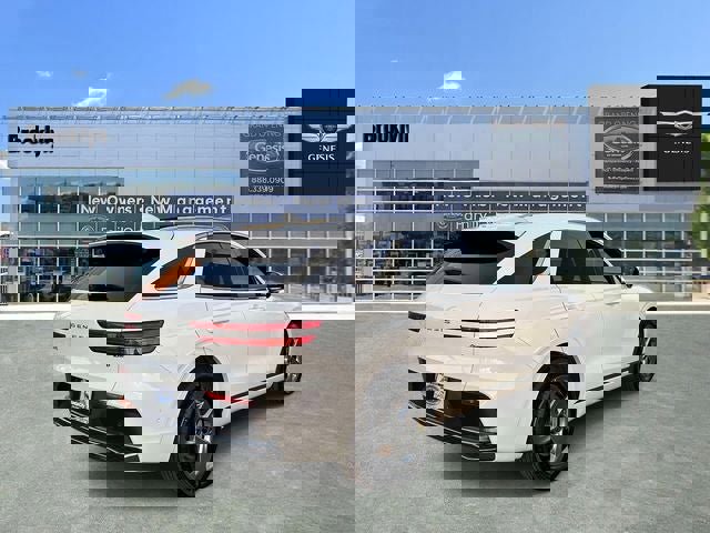 Used 2026 Genesis GV70 2.5T Advanced image 4