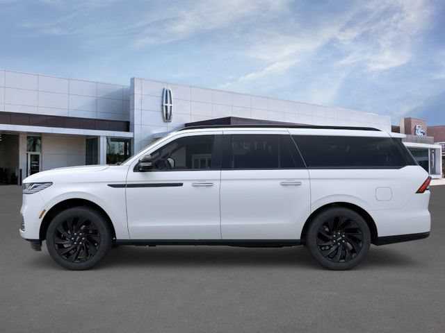 New 2026 Lincoln Navigator L Reserve w/ Jet Appearance Package AWD/4WD image 4