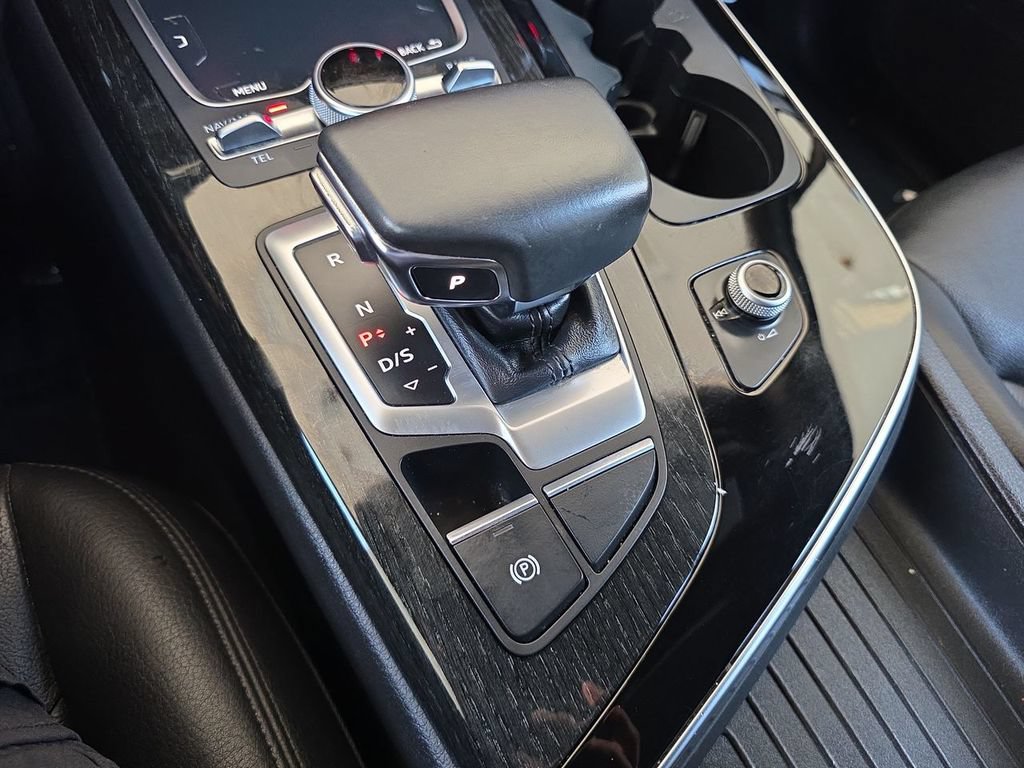 Used 2019 Audi Q7 3.0T Premium Plus w/ Premium Plus Package AWD/4WD image 16