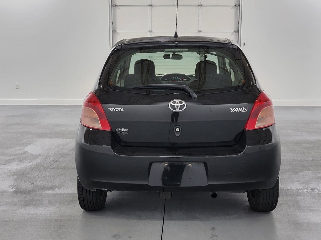 Used 2008 Toyota Yaris 2-Door Hatchback FWD image 7
