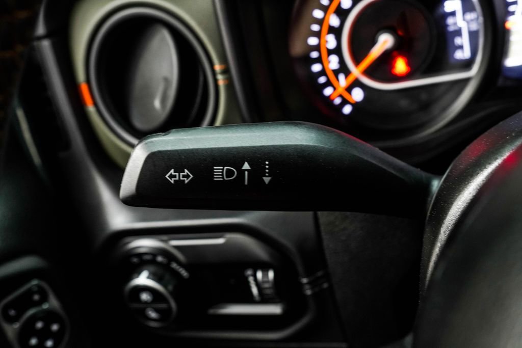 Used 2024 Jeep Gladiator Mojave AWD/4WD image 35