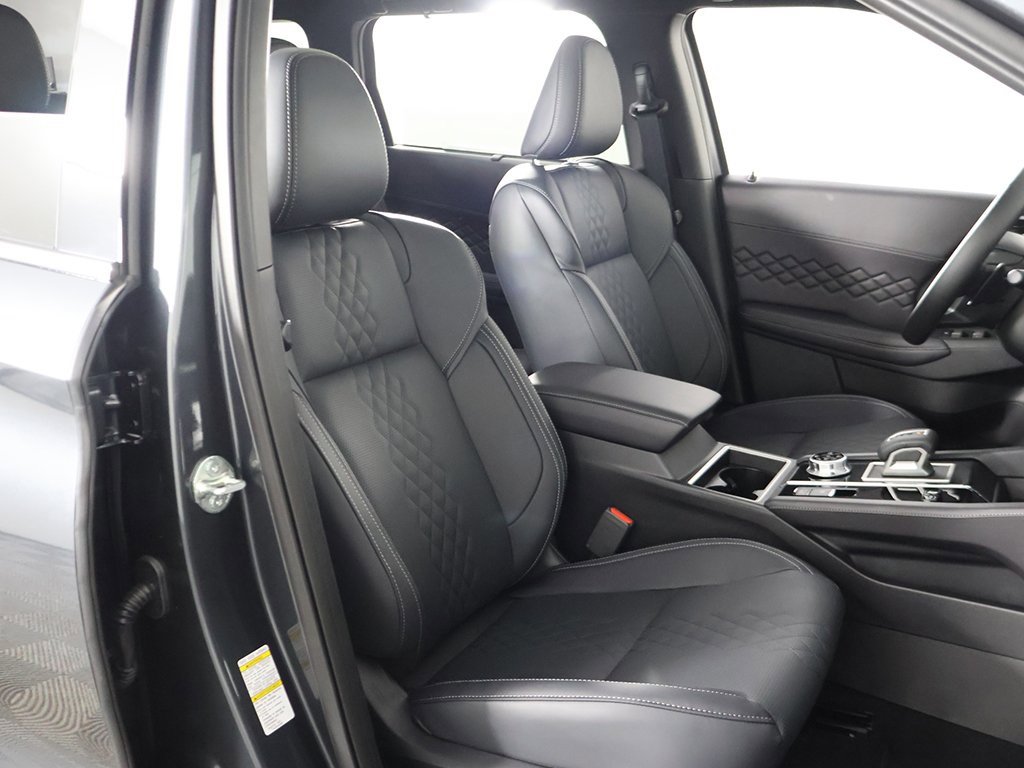 New 2025 Mitsubishi Outlander SEL Black Edition image 35