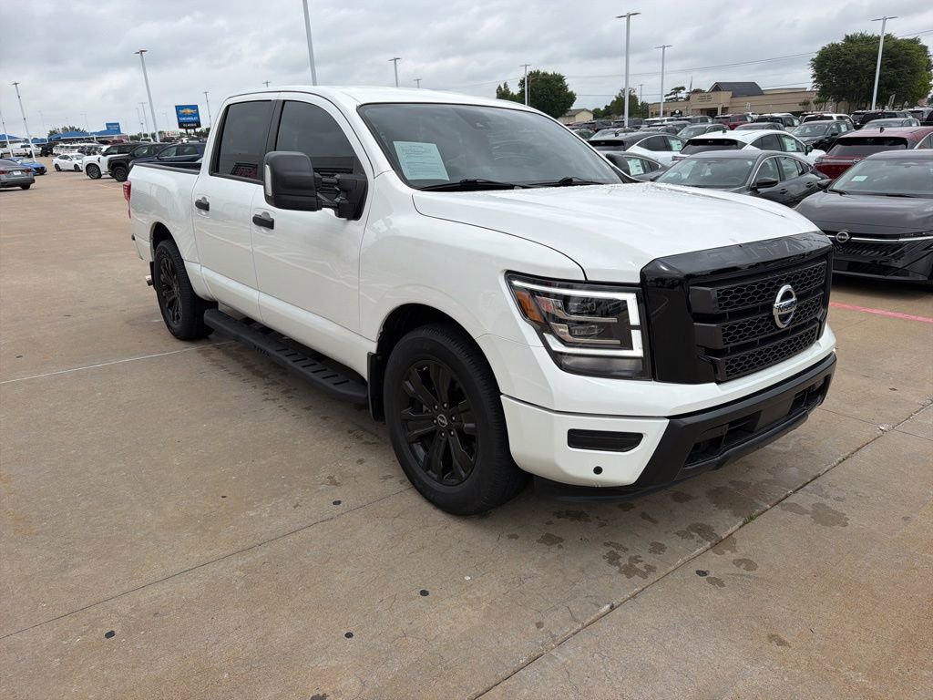 Used 2023 Nissan Titan SV w/ SV Convenience Package RWD image 7