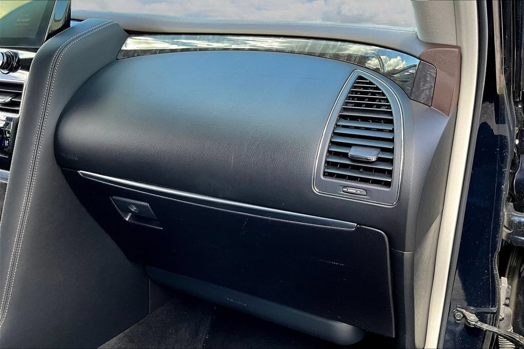 Used 2022 Nissan Armada Platinum w/ Captain's Chairs Package RWD image 26