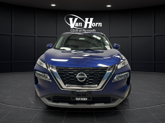 Used 2021 Nissan Rogue SV AWD/4WD image 2