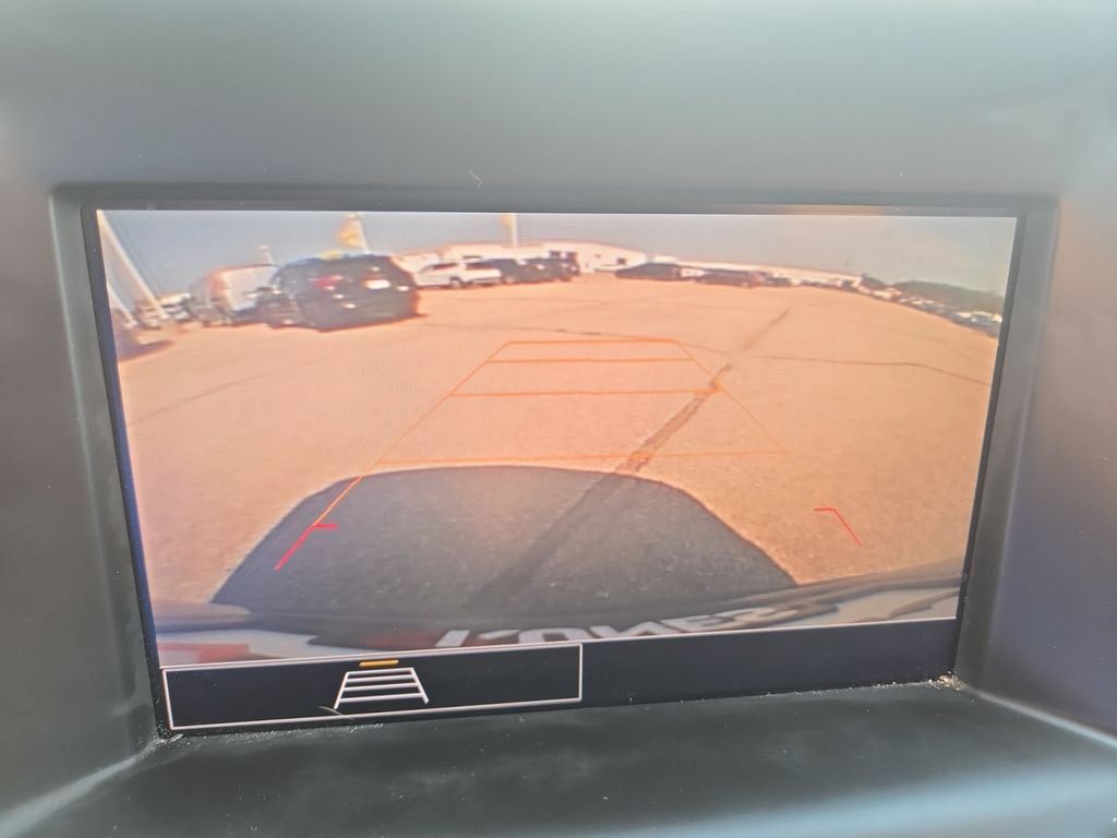 Used 2024 GMC Terrain SLE AWD/4WD image 26