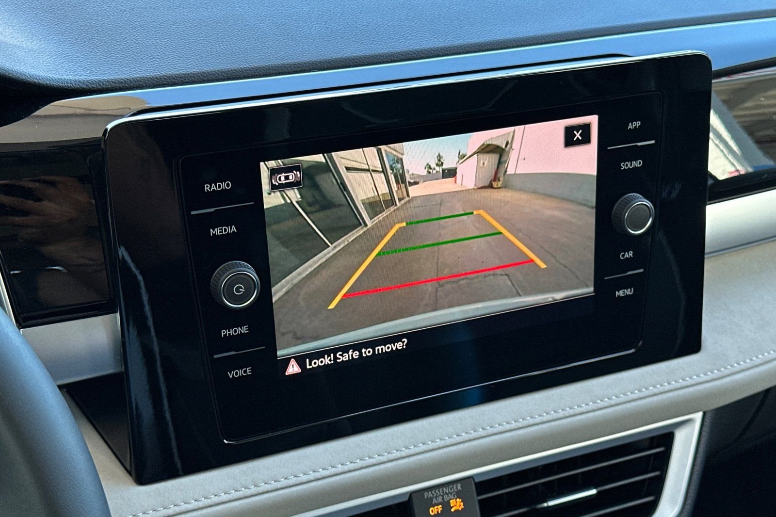 New 2026 Volkswagen Taos SE FWD image 19