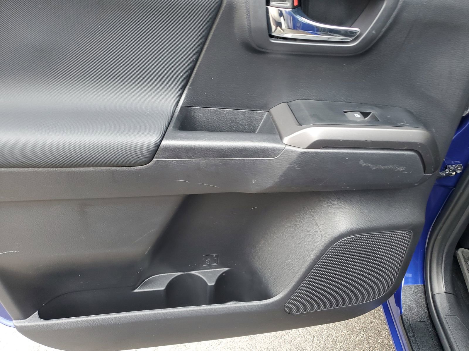 Certified 2023 Toyota Tacoma TRD Off-Road image 16