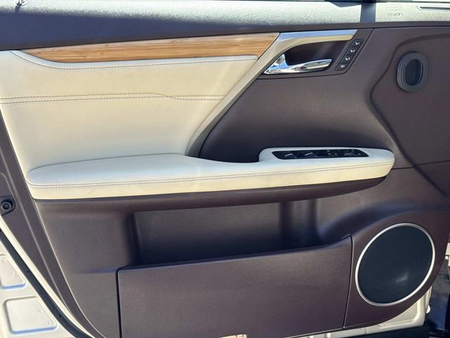 Used 2019 Lexus RX 350L Premium w/ Premium Package AWD/4WD image 18