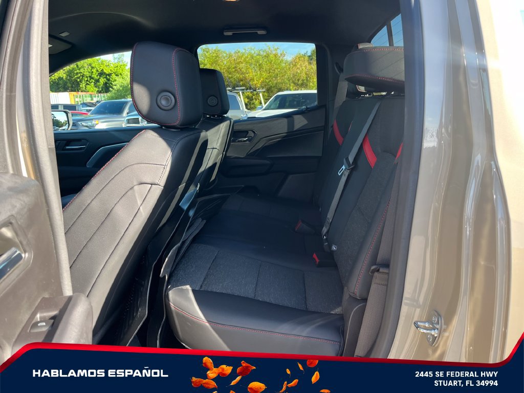 Used 2023 Chevrolet Colorado Z71 w/ Z71 Convenience Package 2 AWD/4WD image 11