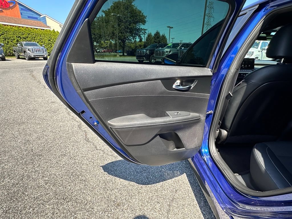 Used 2021 Kia Forte GT-Line w/ GT-Line Premium Package FWD image 24