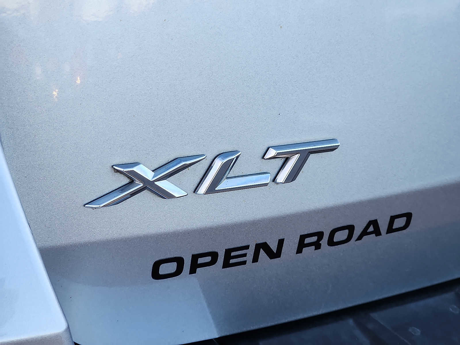 Used 2020 Ford Explorer XLT w/ Equipment Group 202A image 29