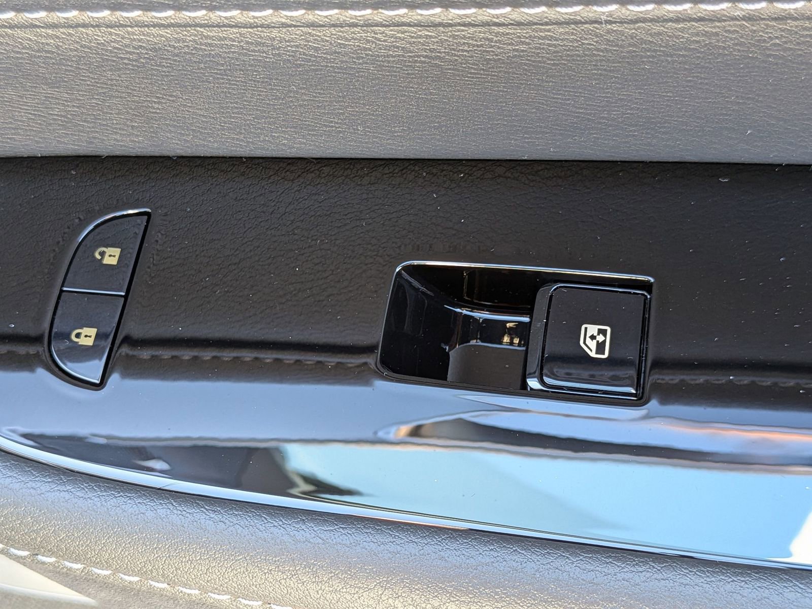 New 2026 INFINITI QX80 Luxe w/ Cargo Package image 37