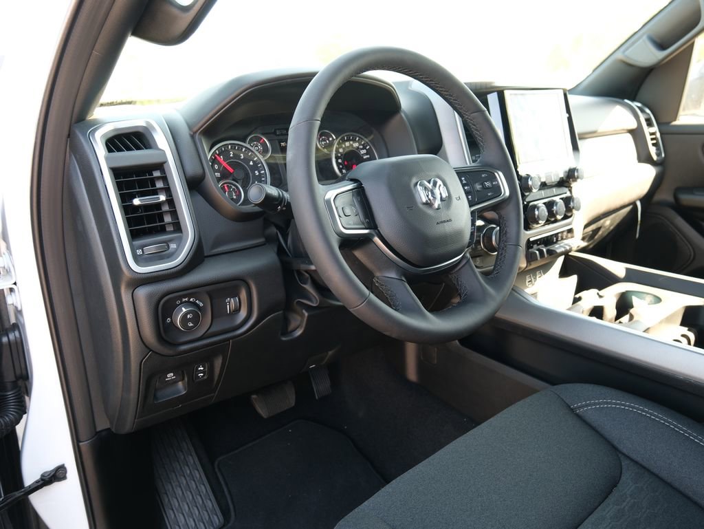 New 2026 RAM 1500 Big Horn w/ Night Edition AWD/4WD image 4