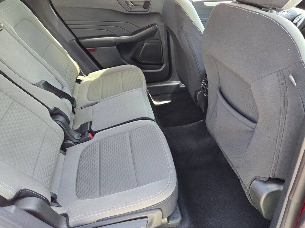 Used 2022 Ford Escape SE w/ Convenience Package FWD image 15