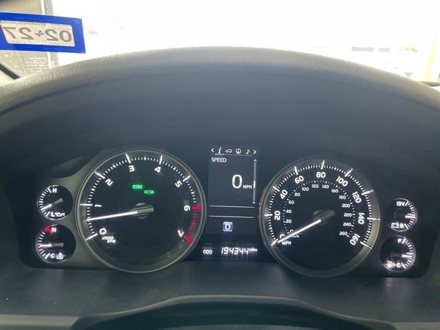 Used 2016 Toyota Land Cruiser AWD/4WD image 28