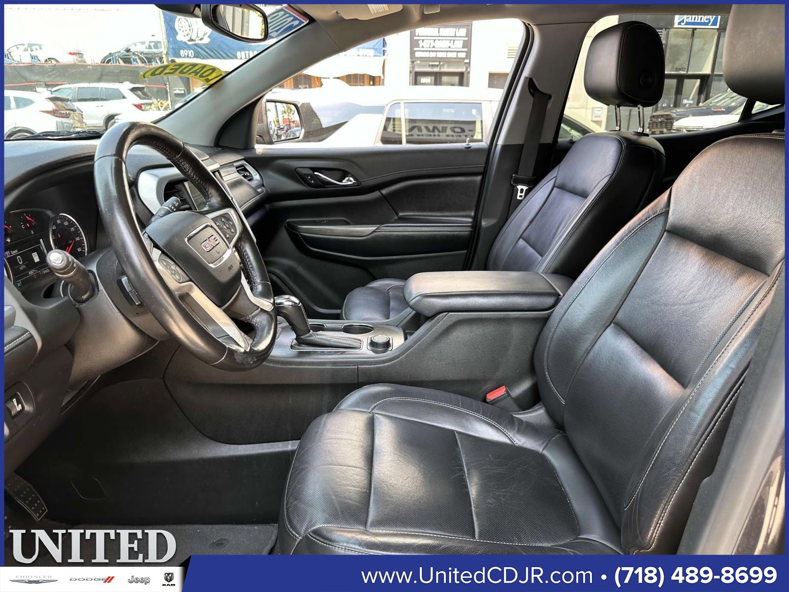 Used 2019 GMC Acadia SLT image 13