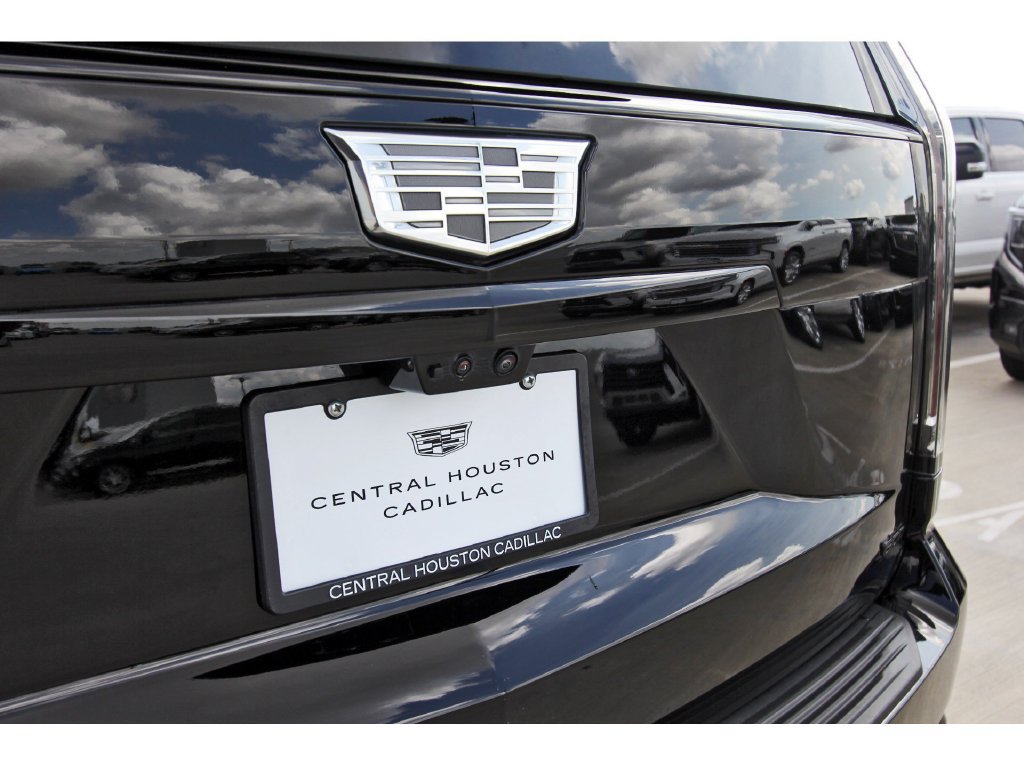 Certified 2026 Cadillac Escalade Platinum Sport w/ LPO, ONYX Package AWD/4WD image 30