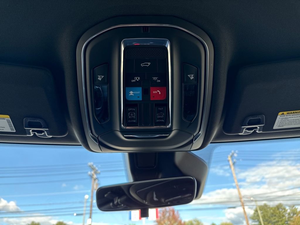 New 2025 Jeep Grand Cherokee L Laredo w/ Luxury Tech Group I image 38