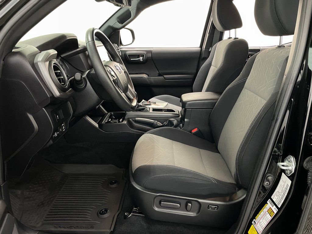 Used 2023 Toyota Tacoma TRD Sport AWD/4WD image 5