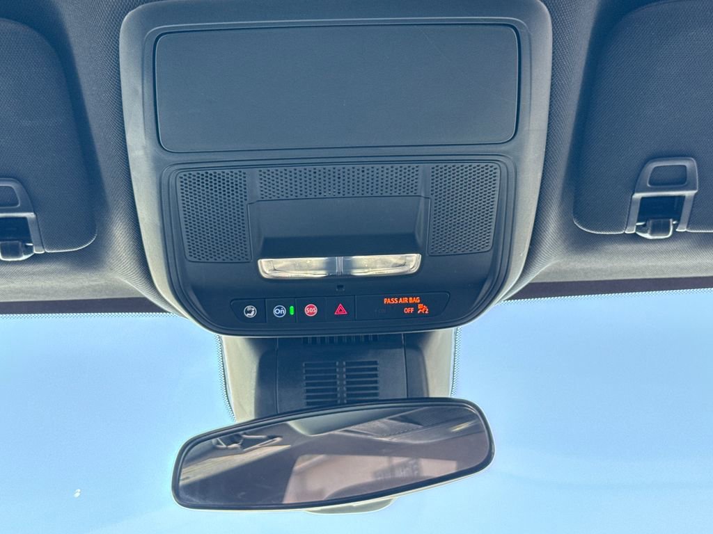 Used 2026 Chevrolet Equinox LT AWD/4WD image 21