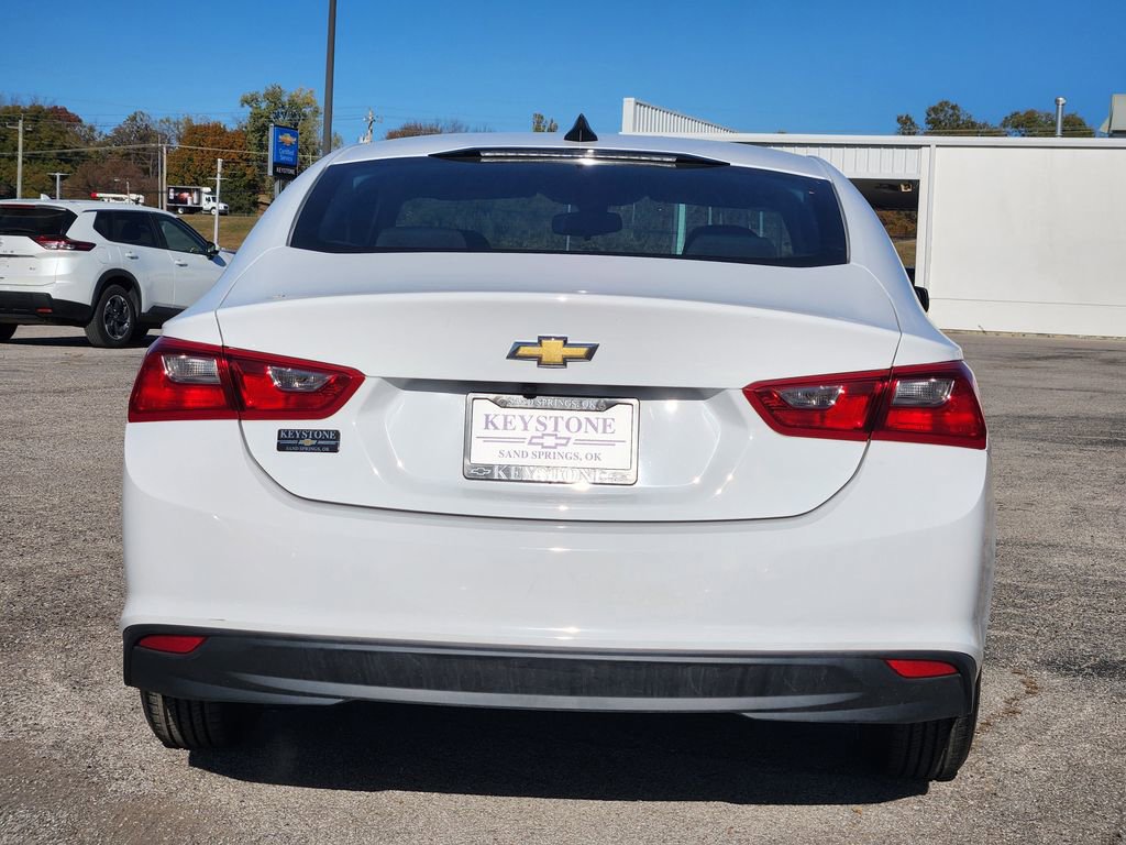 Used 2022 Chevrolet Malibu LS image 6