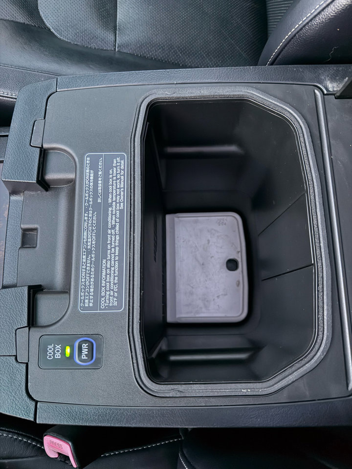 Used 2013 Toyota Land Cruiser image 20