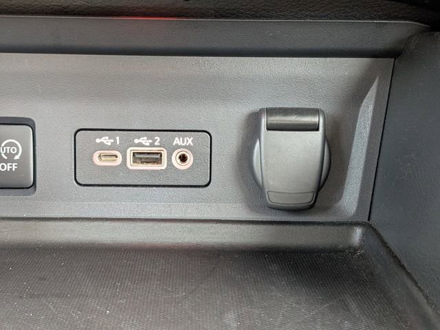 Used 2025 Nissan Sentra SR image 25