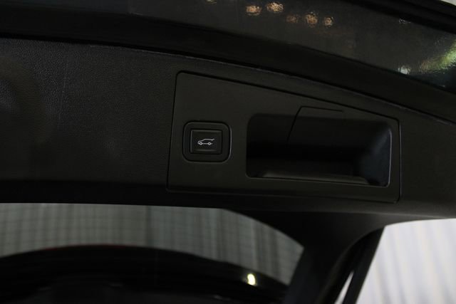 Used 2019 Cadillac XT4 Sport AWD/4WD image 34