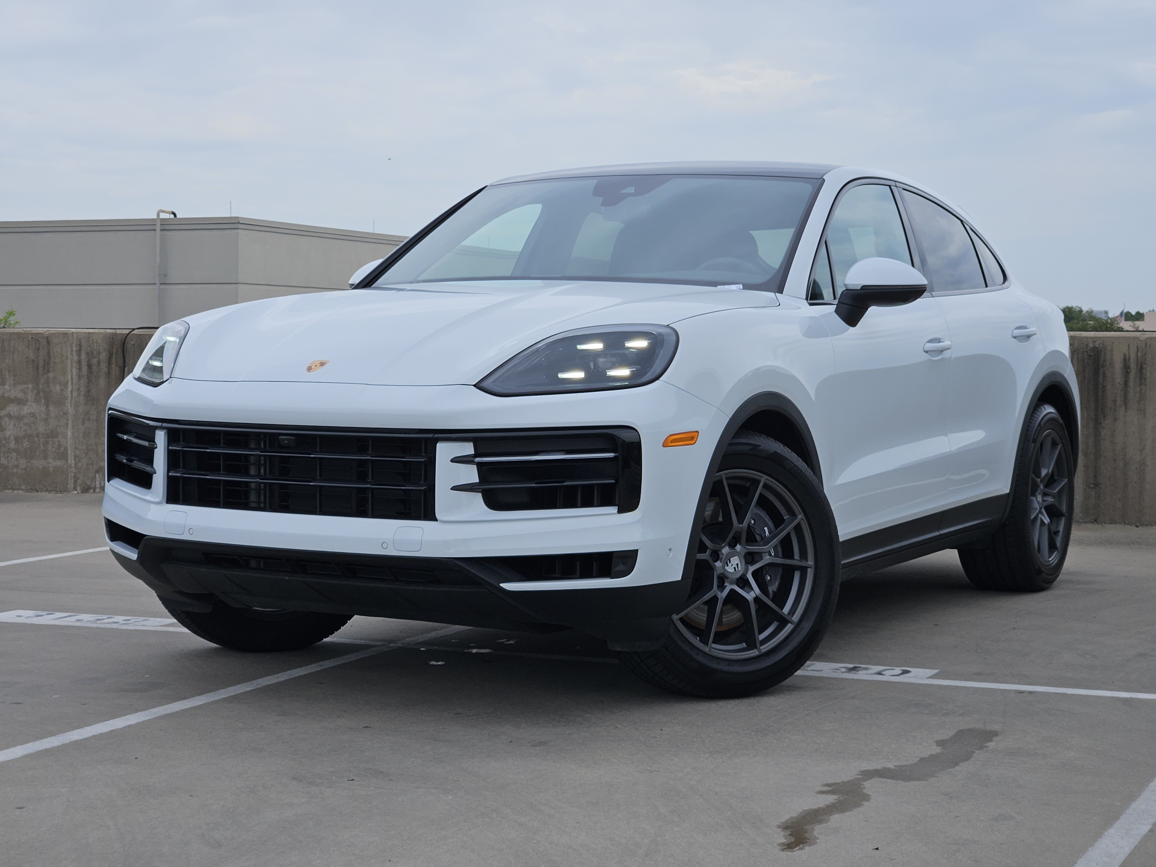 Certified 2026 Porsche Cayenne Coupe AWD/4WD image 1