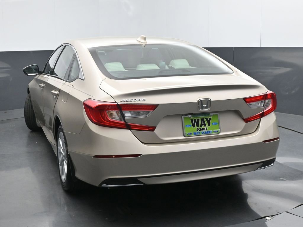 Used 2018 Honda Accord LX image 4