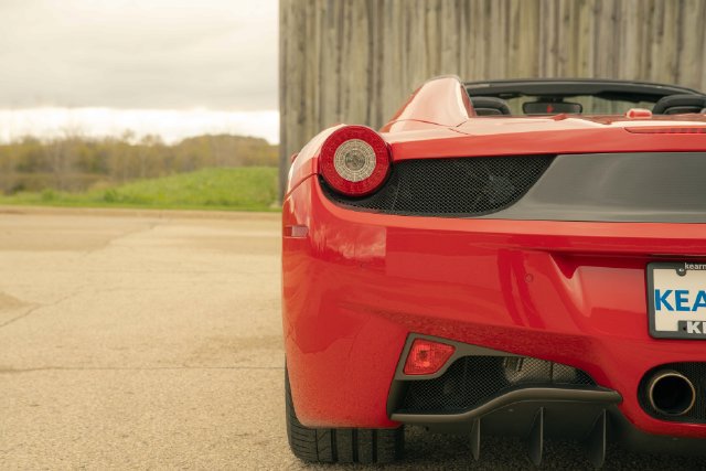 Used 2014 Ferrari 458 Spider RWD image 36