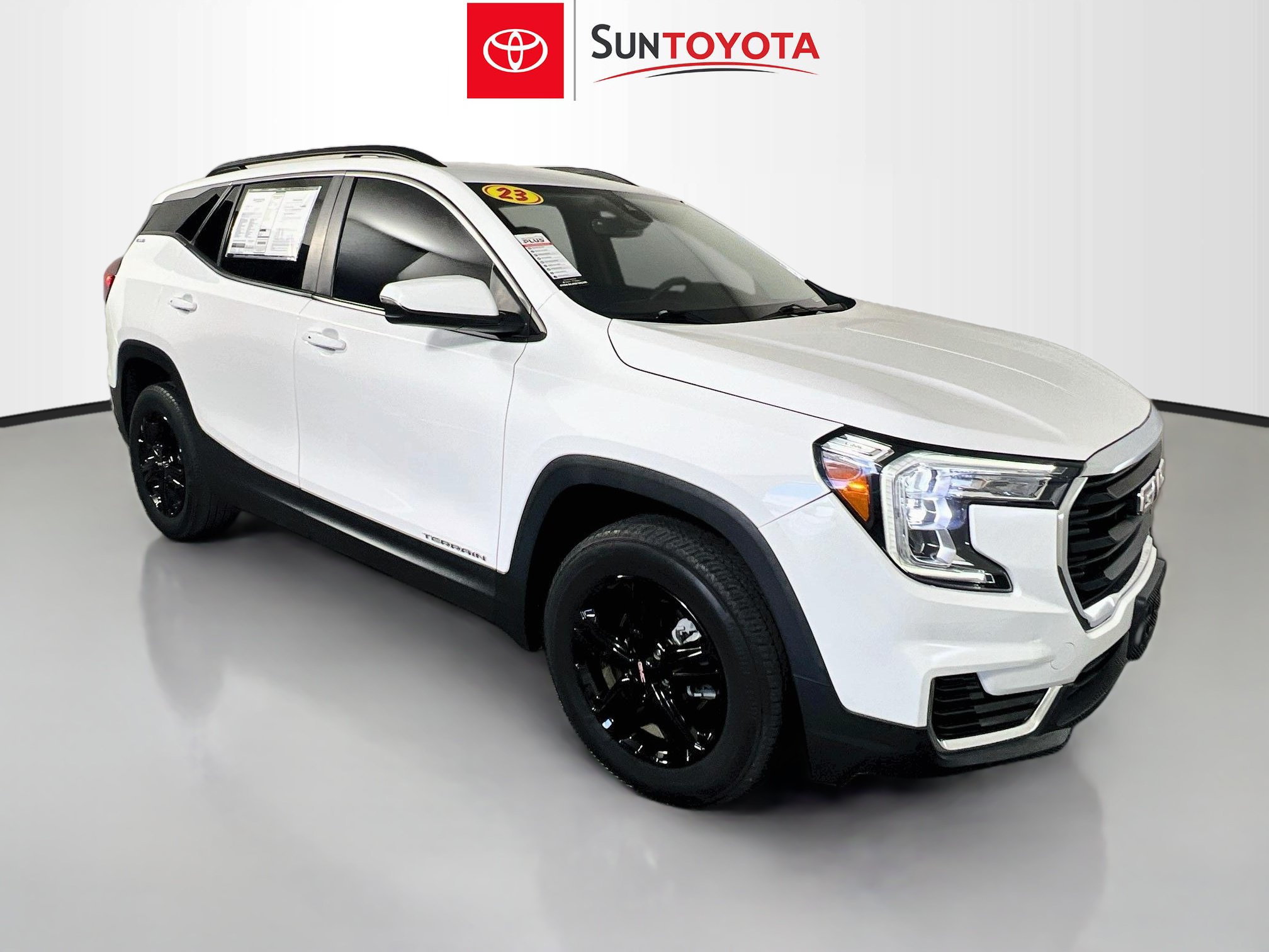 Used 2023 GMC Terrain SLE w/ Driver Convenience Package