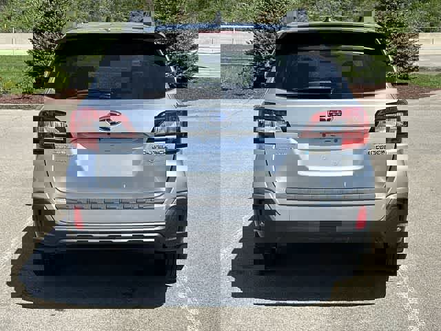 Used 2018 Subaru Outback 2.5i Limited AWD/4WD image 4