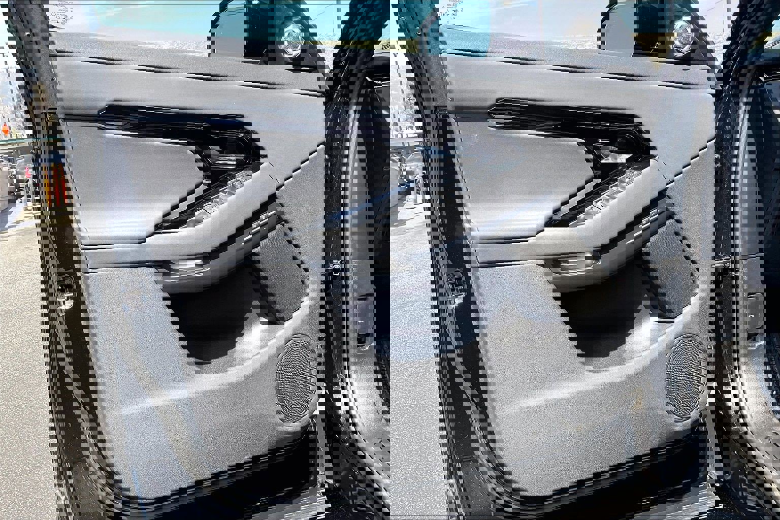 Used 2026 Land Rover Range Rover Evoque S image 19