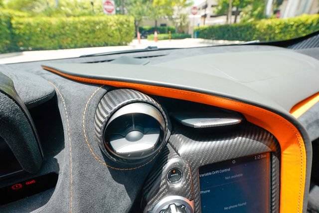 Used 2018 McLaren 720S Performance RWD image 79