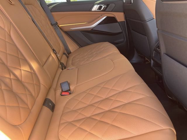 New 2026 BMW X5 xDrive40i w/ M Sport Package AWD/4WD image 14