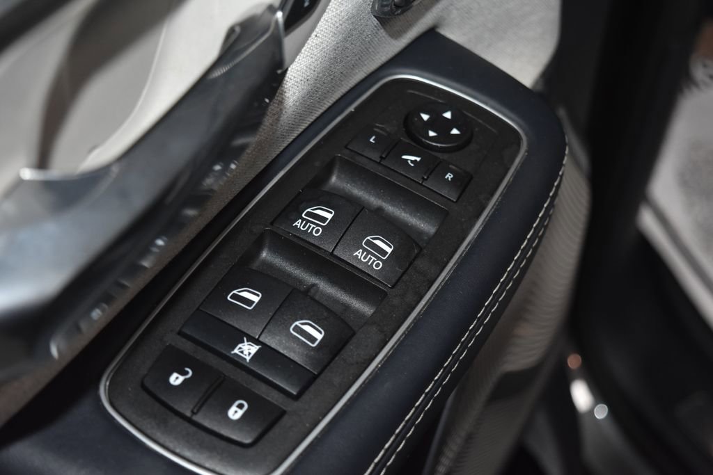 Used 2022 RAM 1500 Limited image 6