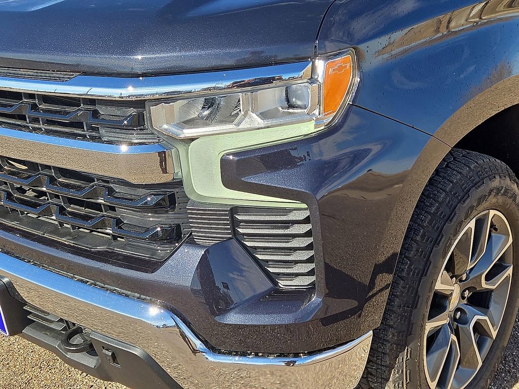 Used 2023 Chevrolet Silverado 1500 LT image 9