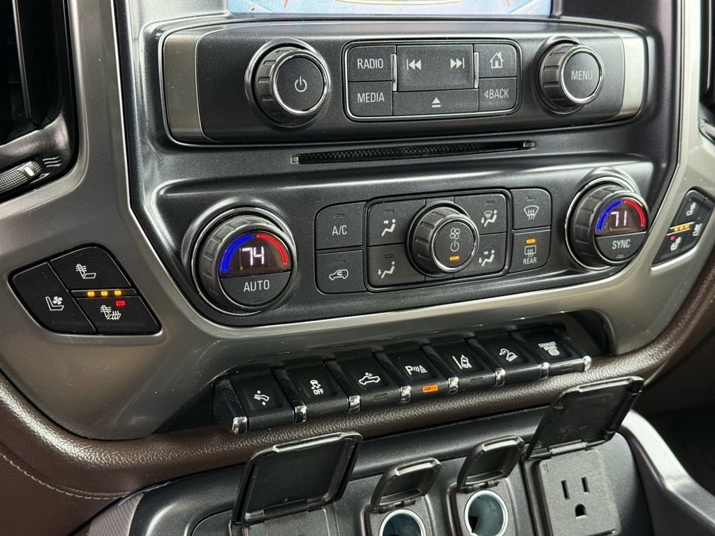 Used 2018 Chevrolet Silverado 2500 LTZ w/ Duramax Plus Package image 24