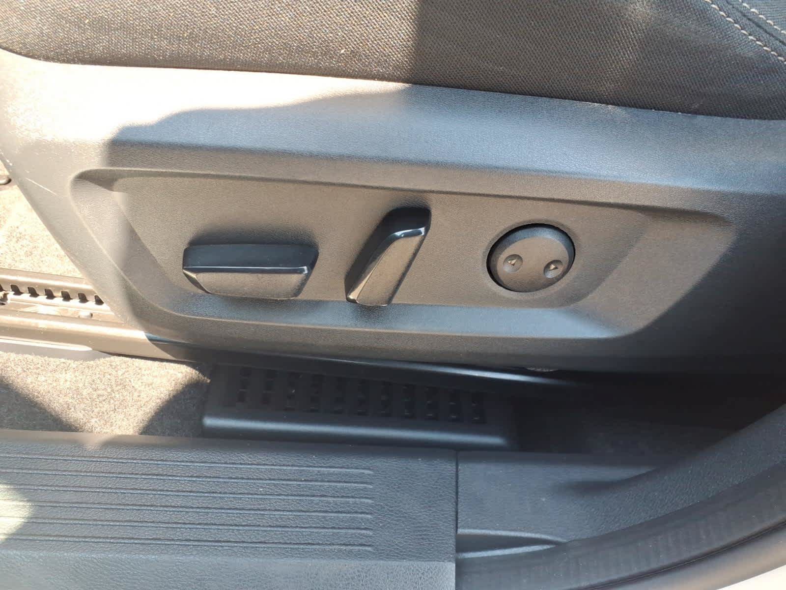Certified 2022 Nissan Rogue SV AWD/4WD image 17