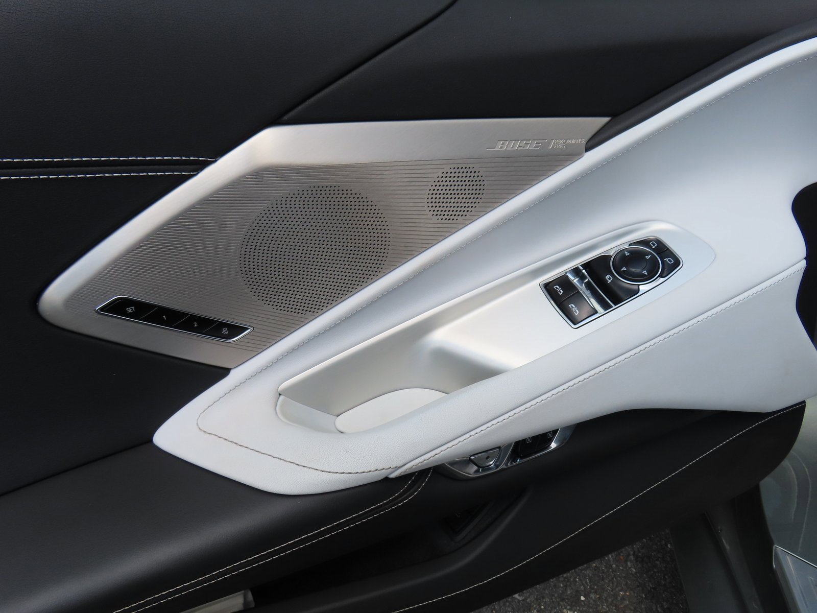 Used 2022 Chevrolet Corvette Stingray Preferred Cpe w/ 2LT image 16