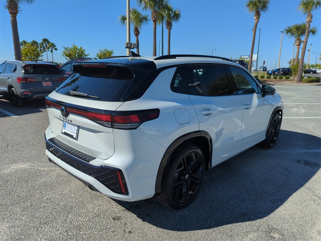 New 2026 Volkswagen Tiguan SE R-Line image 5